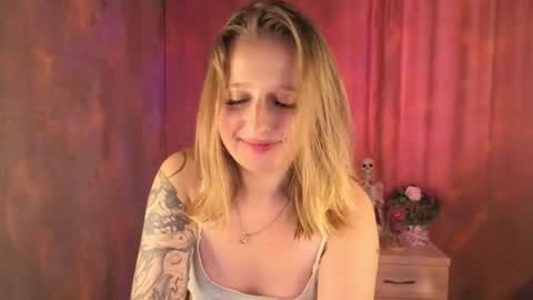 Snapshot of ocean_eyes_bb chatting on 22, 7, 2026 Lili 3 online show from 22, 7, 2026