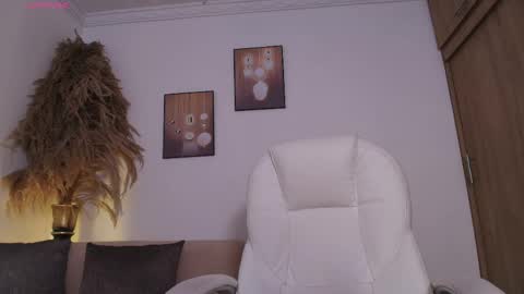 Snapshot of octavia_rouse chatting on 29, 4, 2026 independent model online show from 29, 4, 2026