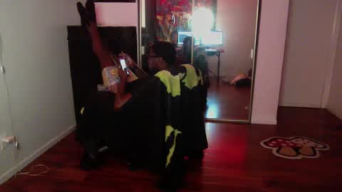 Money online show from 8, 10, 2025