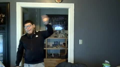 Snapshot of oflores77 chatting on 16, 5, 2026 oscar flores online show from 16, 5, 2026