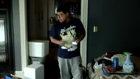 Snapshot of oflores77 chatting on 6, 8, 2026 oscar flores online show from 6, 8, 2026