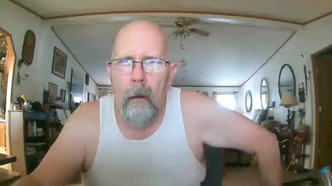 Maximus No Mo online show from 20, 12, 2025