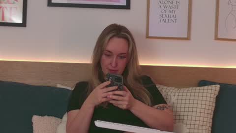 Snapshot of oh_kitty chatting on 13, 1, 2025 Kourtney online show from 13, 1, 2025