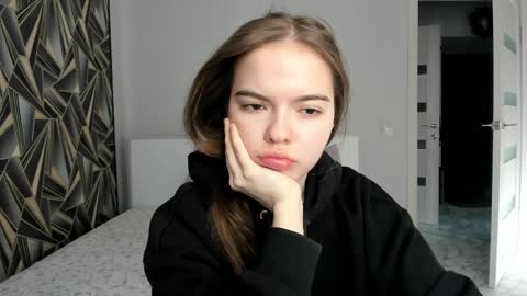 oh_my_lashes online show from 9, 4, 2026