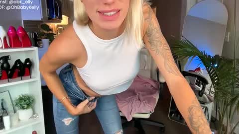 Snapshot of ohbabykelly chatting on 24, 9, 2025 Kelly online show from 24, 9, 2025