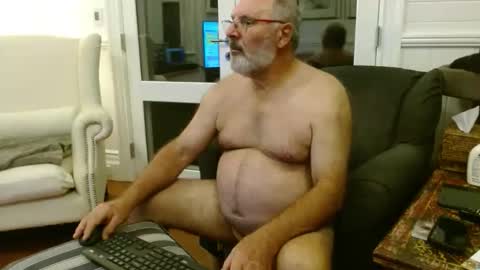Snapshot of ohjonny55 chatting on 2, 12, 2025 Ohjonny online show from 2, 12, 2025