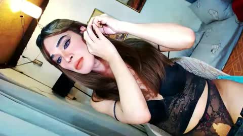 Snapshot of ohlalasamanthaxxx143 chatting on 25, 2, 2026 IM CHIE DONT FORGET TO FOLLOW ME MAKE ME SMILE HERE THUMB UP FOR 25TOK online show from 25, 2, 2026