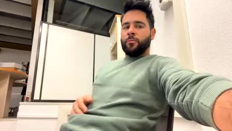 Snapshot of ohmaig0t chatting on 16, 1, 2025 ohmaig0t online show from 16, 1, 2025