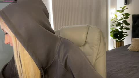 Emma online show from 7, 4, 2026