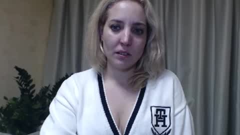 Mari online show from 5, 3, 2025