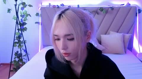 Snapshot of okerriella chatting on 14, 5, 2026 Ami online show from 14, 5, 2026