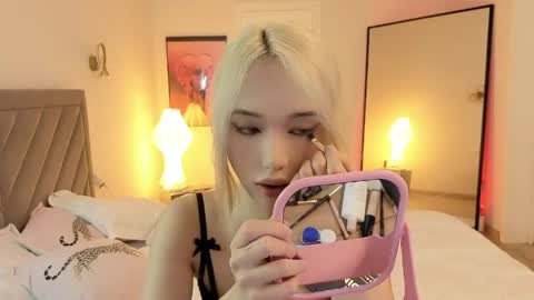 Snapshot of okerriella chatting on 30, 5, 2026 Ami online show from 30, 5, 2026