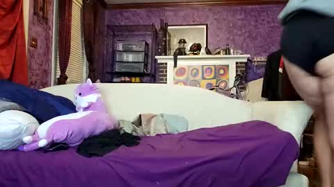 oknpc online show from 9, 10, 2025