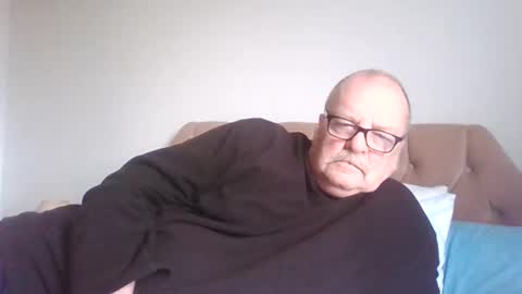 Snapshot of old_fkrr_ chatting on 8, 2, 2026 old_fkrr_ online show from 8, 2, 2026