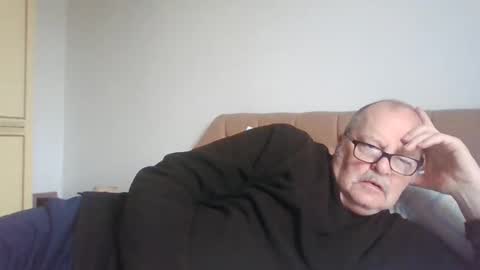 Snapshot of old_fkrr_ chatting on 9, 2, 2026 old_fkrr_ online show from 9, 2, 2026