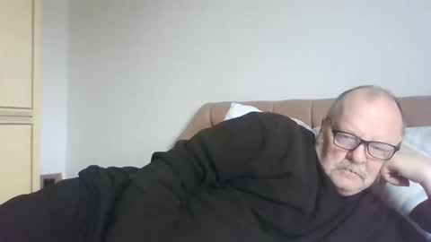 Snapshot of old_fkrr_ chatting on 12, 2, 2026 old_fkrr_ online show from 12, 2, 2026