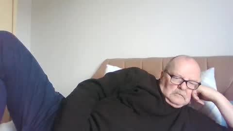 Snapshot of old_fkrr_ chatting on 6, 3, 2026 old_fkrr_ online show from 6, 3, 2026