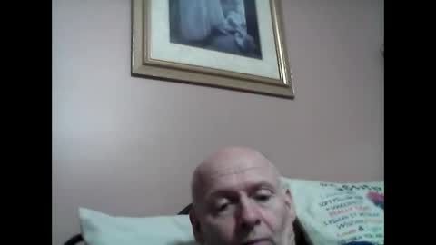Snapshot of oldbuthorny62 chatting on 5, 1, 2025 oldbuthorny62 online show from 5, 1, 2025