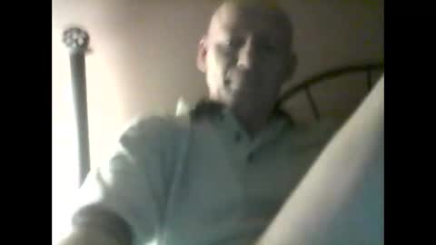 Snapshot of oldbuthorny62 chatting on 6, 1, 2025 oldbuthorny62 online show from 6, 1, 2025