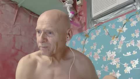 Snapshot of oldbuthorny62 chatting on 12, 5, 2026 oldbuthorny62 online show from 12, 5, 2026