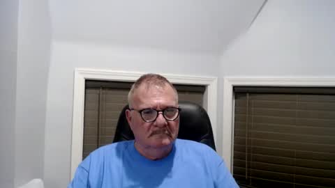 Snapshot of oldguybigd chatting on 10, 7, 2026 oldguybigd online show from 10, 7, 2026