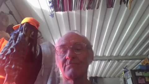 Snapshot of oldman1154565 chatting on 4, 7, 2026 oldman1154565 online show from 4, 7, 2026