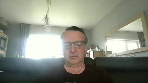 Snapshot of oldtimer160162493 chatting on 3, 6, 2026 oldtimer160162493 online show from 3, 6, 2026