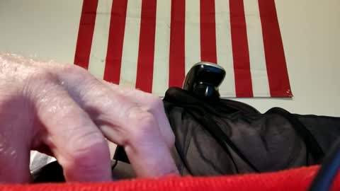 Snapshot of olewrench945706 chatting on 20, 9, 2025 Laura online show from 20, 9, 2025