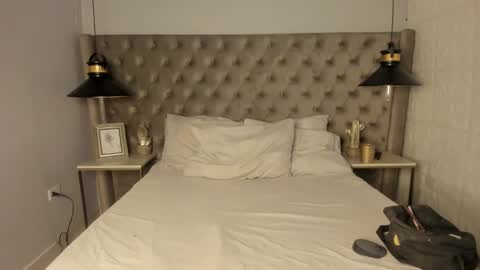 Snapshot of oliiverr22 chatting on 2, 11, 2025 oliiverr22 online show from 2, 11, 2025