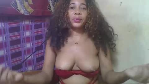 Snapshot of olinaa chatting on 27, 4, 2026 olinaa online show from 27, 4, 2026