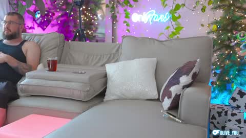 Olive online show from 7, 12, 2024