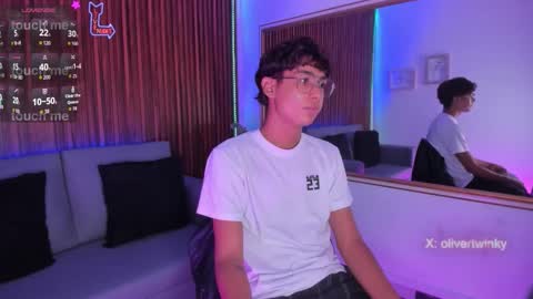 Snapshot of oliver20__ chatting on 28, 3, 2026 oliver20__ online show from 28, 3, 2026