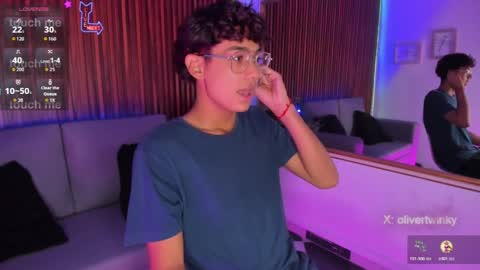 Snapshot of oliver20__ chatting on 29, 3, 2026 oliver20__ online show from 29, 3, 2026