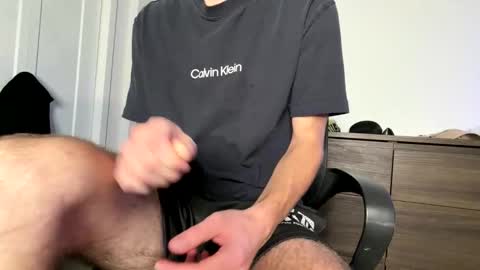 Oliver Beck online show from 4, 11, 2025