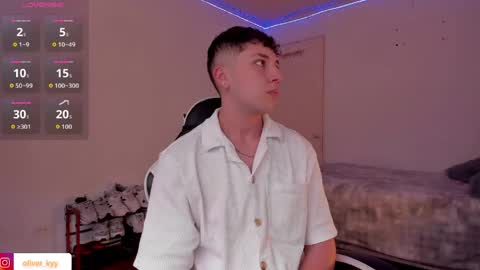 oliveeer online show from 19, 4, 2026