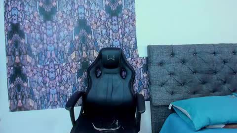 oliver_smith_2 online show from 2, 3, 2025