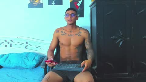 oliver_smith_2 online show from 18, 5, 2026