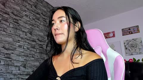 Snapshot of olivia22love chatting on 13, 1, 2025 ..................................... 500 am- 1200 pm GMT-5 online show from 13, 1, 2025