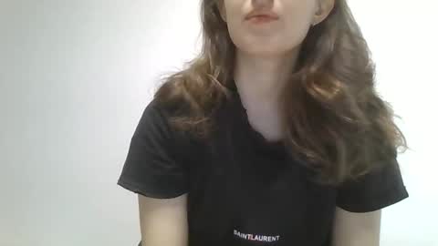Snapshot of olivia__dream chatting on 15, 5, 2026 olivia__dream online show from 15, 5, 2026