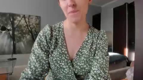Snapshot of olivia__dream chatting on 8, 6, 2026 olivia__dream online show from 8, 6, 2026