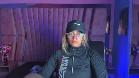 Snapshot of olivia_fox69 chatting on 21, 1, 2025 OLIVIA online show from 21, 1, 2025
