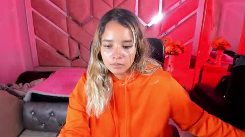 Snapshot of olivia_fox69 chatting on 29, 9, 2025 OLIVIA online show from 29, 9, 2025