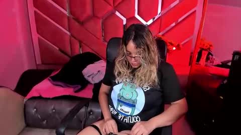 Snapshot of olivia_fox69 chatting on 3, 10, 2025 OLIVIA online show from 3, 10, 2025