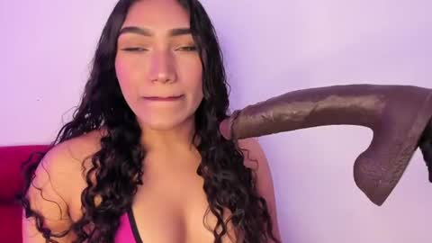 Snapshot of olivia_fx chatting on 25, 7, 2026 Maria online show from 25, 7, 2026