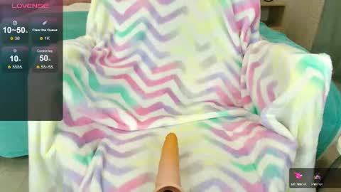 Snapshot of olivia_k_ chatting on 14, 7, 2026 Olivia Hi guys Follow me online show from 14, 7, 2026