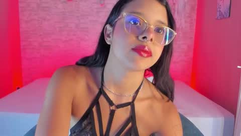 OLIVIA  online show from 28, 2, 2026