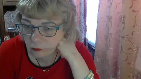 Olivia Mia online show from 14, 4, 2026