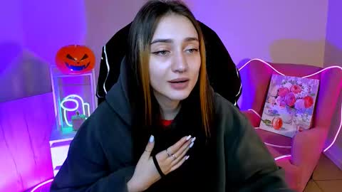 olivia_norton_ online show from 24, 10, 2025