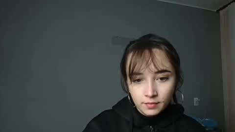 Olivia online show from 22, 11, 2025