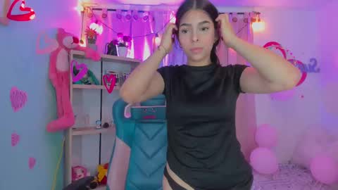 olivia_pretty_ online show from 22, 2, 2025